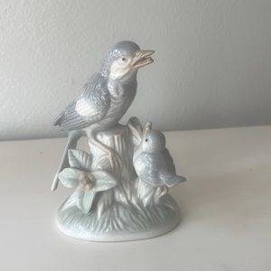 Otagiri vintage mom and baby birds figurine.